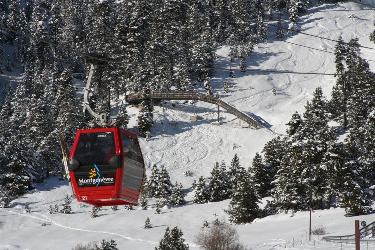 Le Chaberton, Renove En 2021, Pied Des Pistes Et Spa Montgenevre Exterior photo